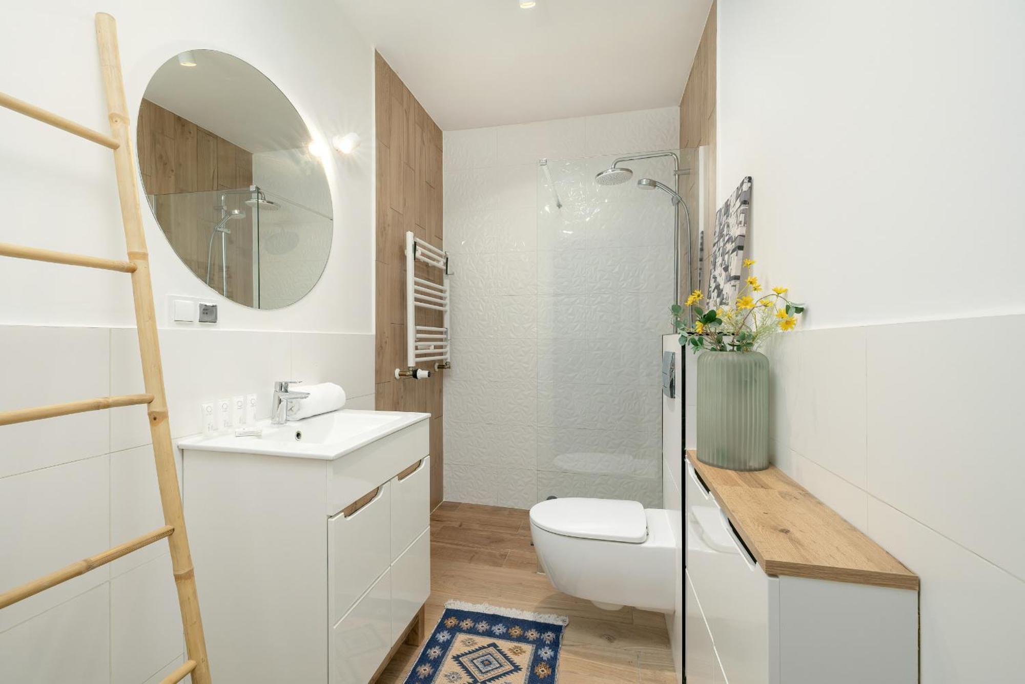Tysiaclecia Studio Apartament Z Balkonem I Darmowym Parkingiem By Noclegi Renters Катовіце Екстер'єр фото