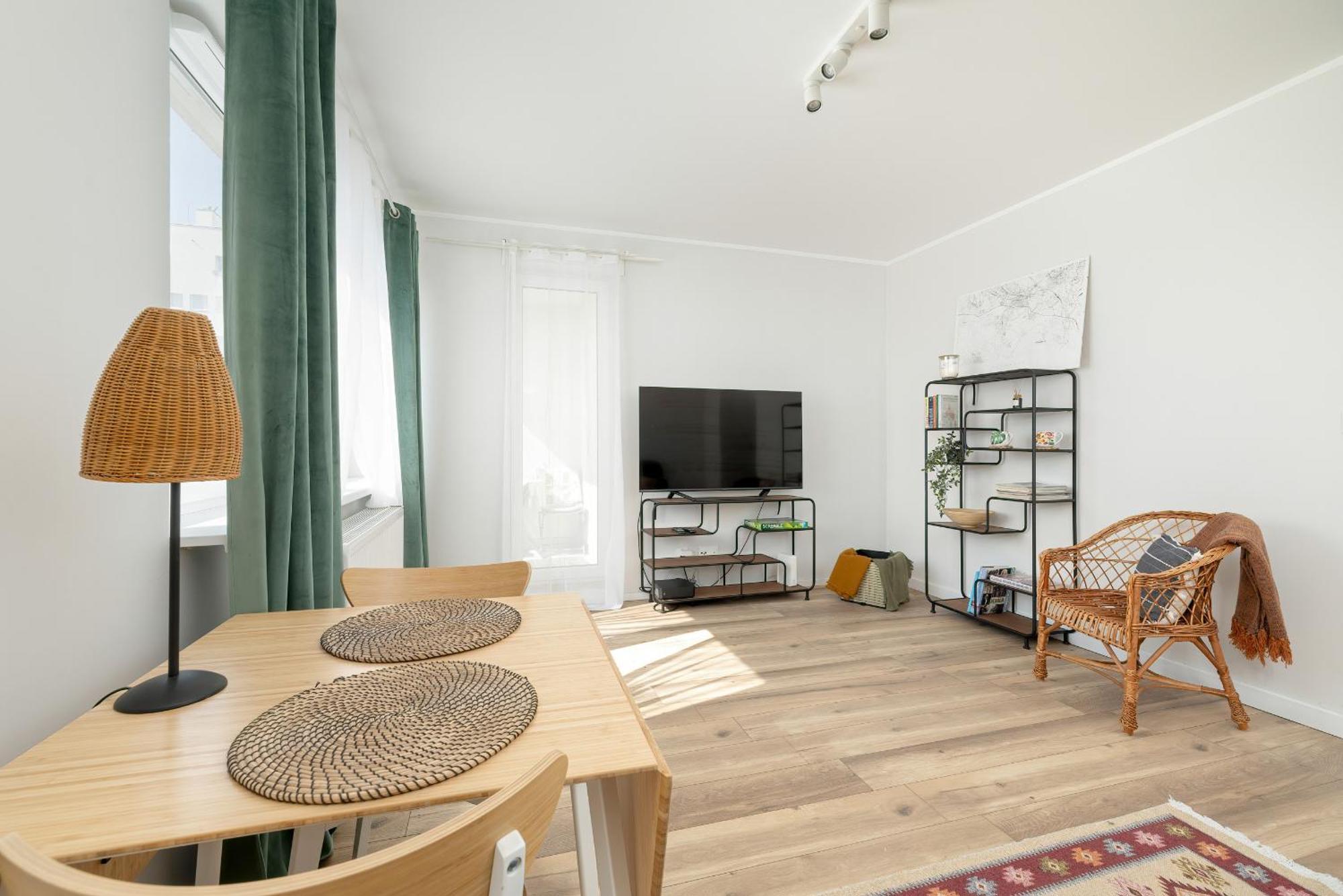 Tysiaclecia Studio Apartament Z Balkonem I Darmowym Parkingiem By Noclegi Renters Катовіце Екстер'єр фото